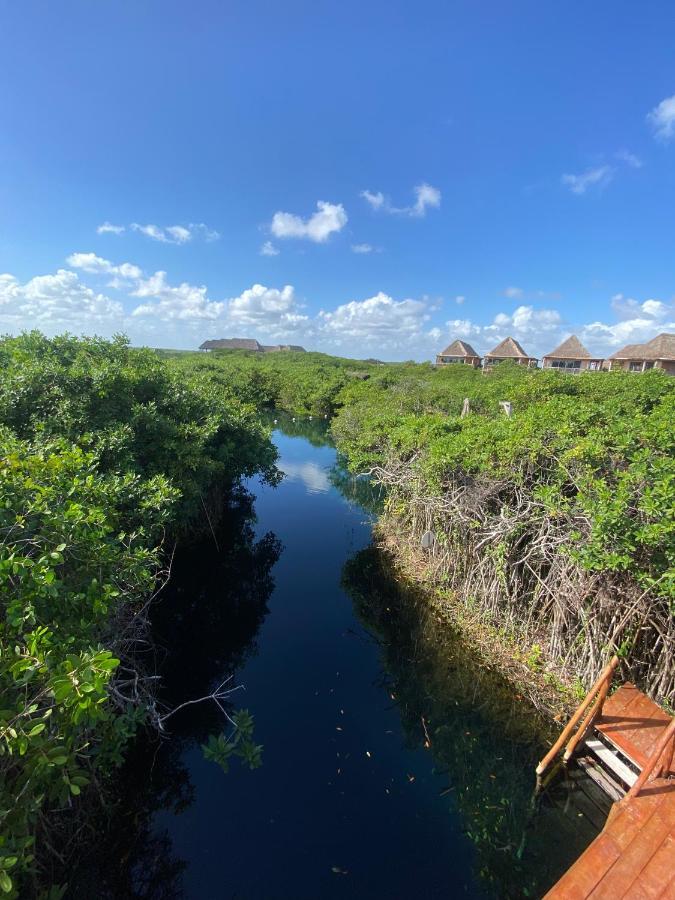 Cabanas Tulum - Aldea Mangle & Cenote Экстерьер фото