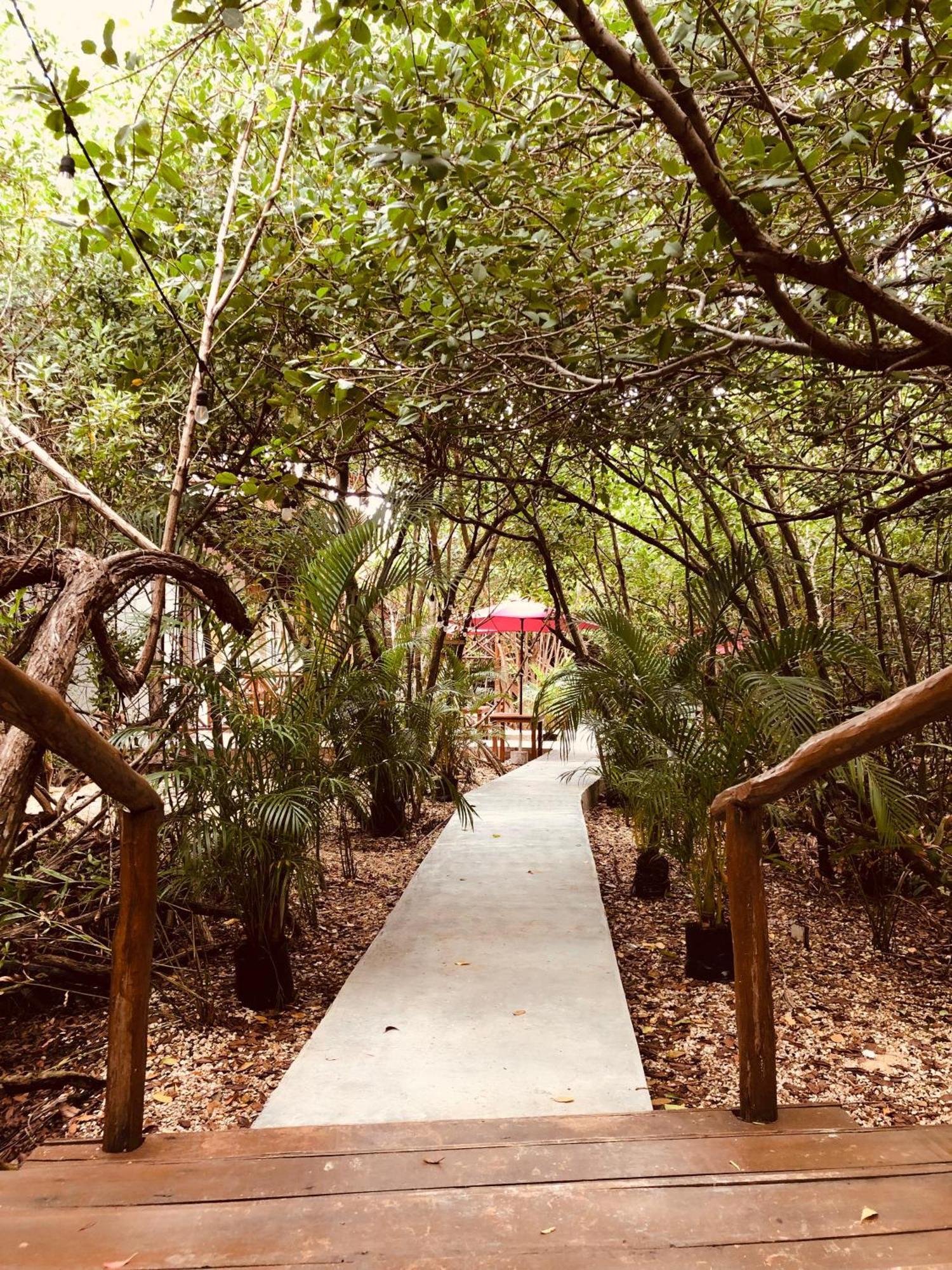 Cabanas Tulum - Aldea Mangle & Cenote Экстерьер фото