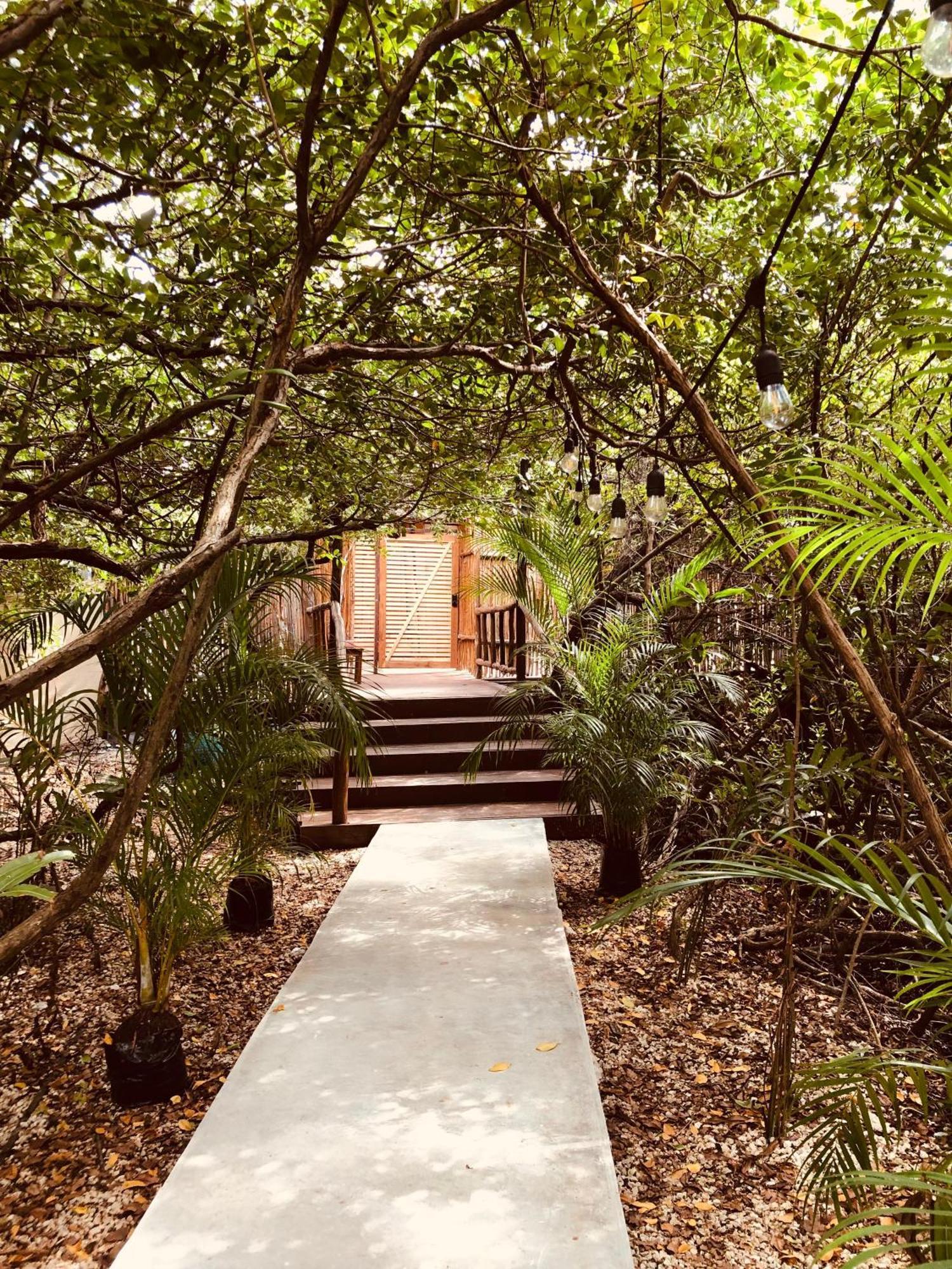 Cabanas Tulum - Aldea Mangle & Cenote Экстерьер фото
